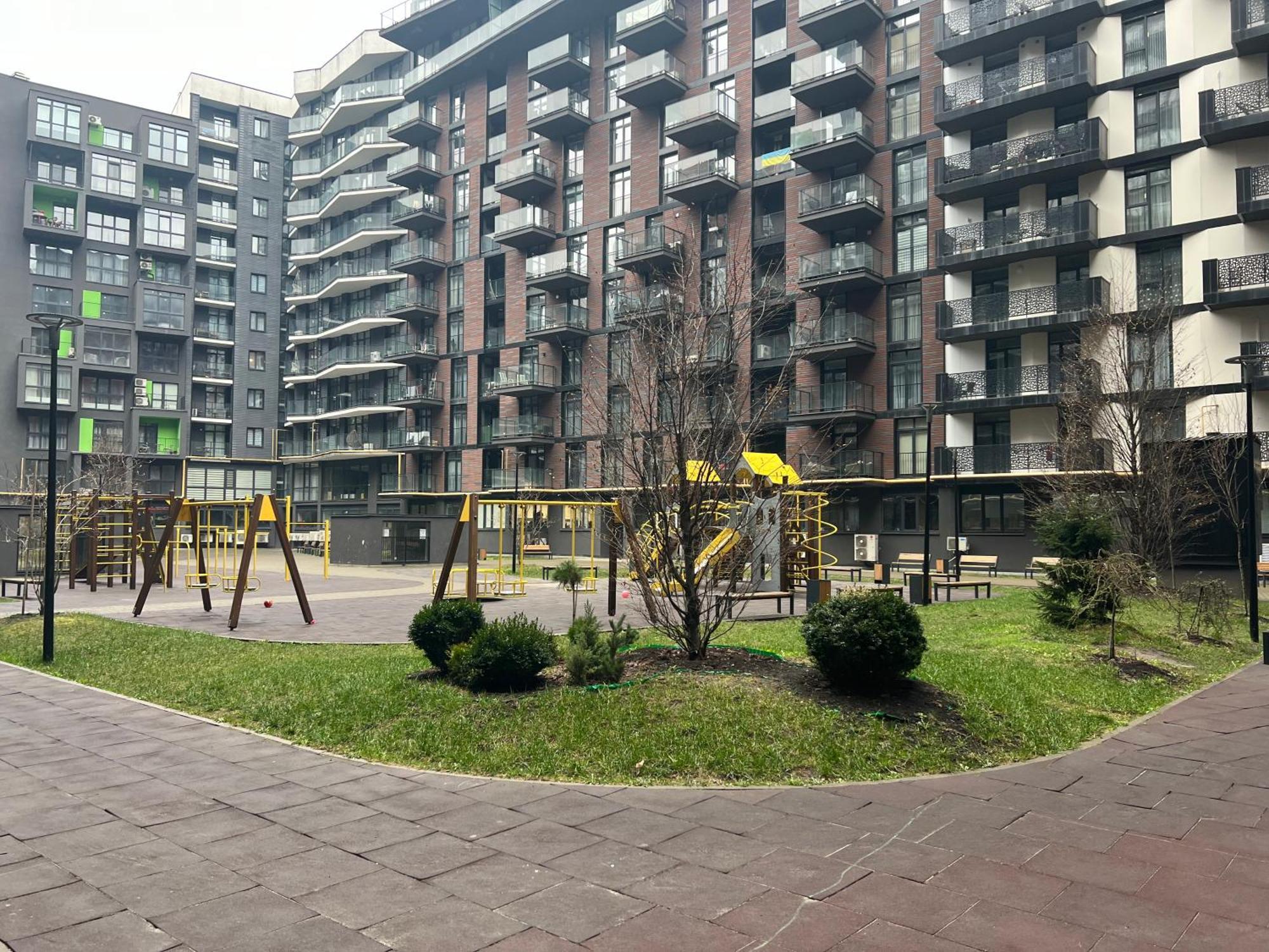 Apartments Vip Avalon Lviv Exterior foto