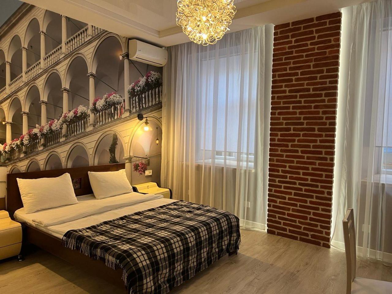 Apartments Vip Avalon Lviv Exterior foto