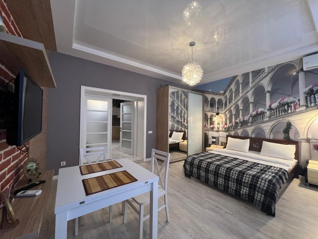Apartments Vip Avalon Lviv Exterior foto